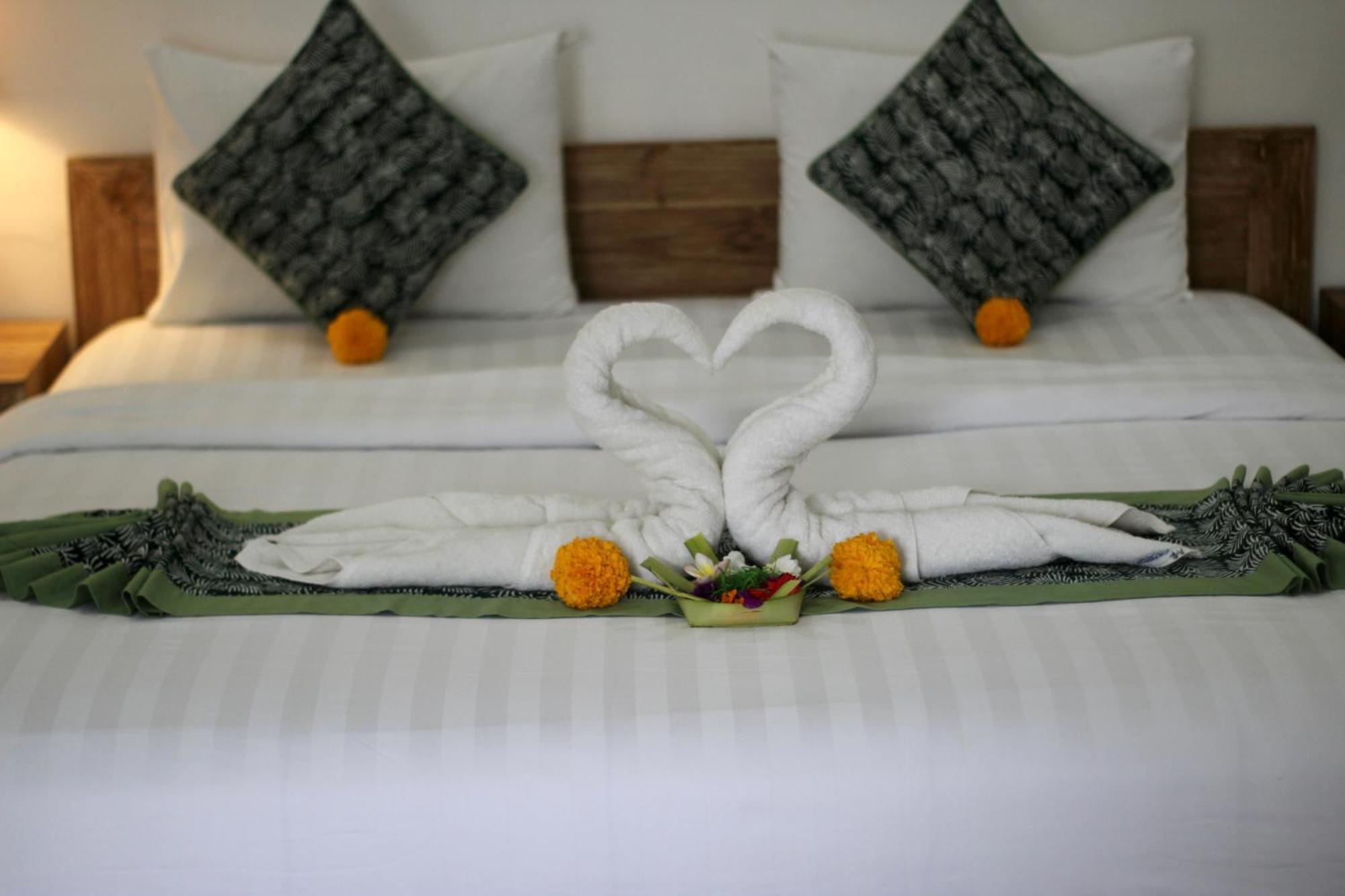 Hanaka Riverside Ubud ภายนอก รูปภาพ